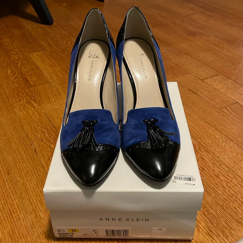 Anne Klein pumps